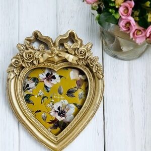 Shabby Chic Gold Heart-Shaped Floral and Ribbon Photo Frame